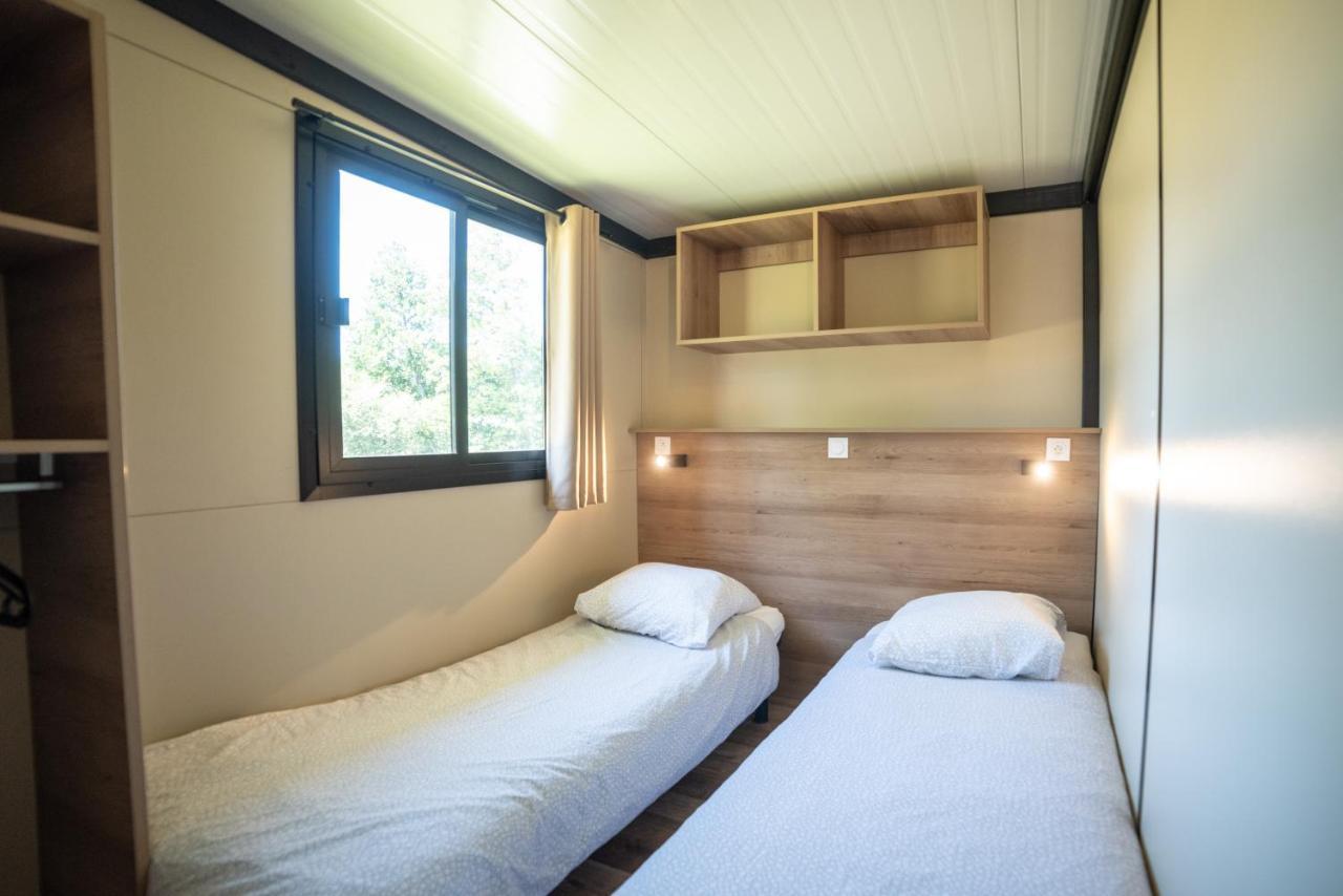 Camping Du Sevron Saint-Etienne-du-Bois  Exterior photo